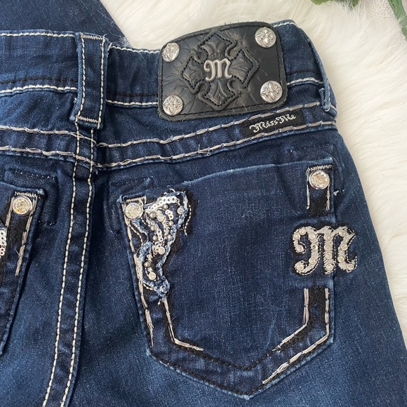 Miss Me Angel Wing Jeggings - Picture 6 of 10